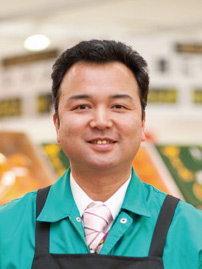 青果部店長　本間　竜児